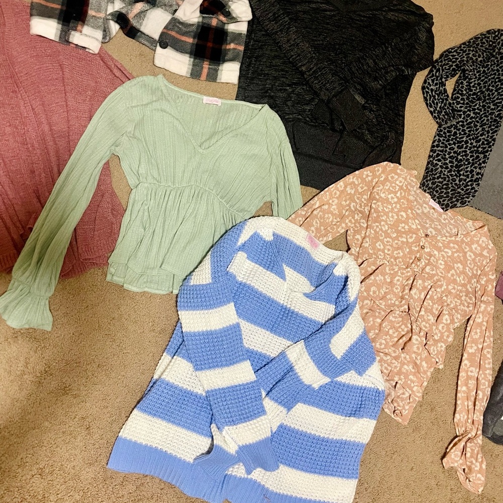 Women's Sweater Collection - Multi-Color - Picture 2 of 6